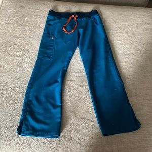 FIGS High Waisted Kade Cargo Scrub Pants